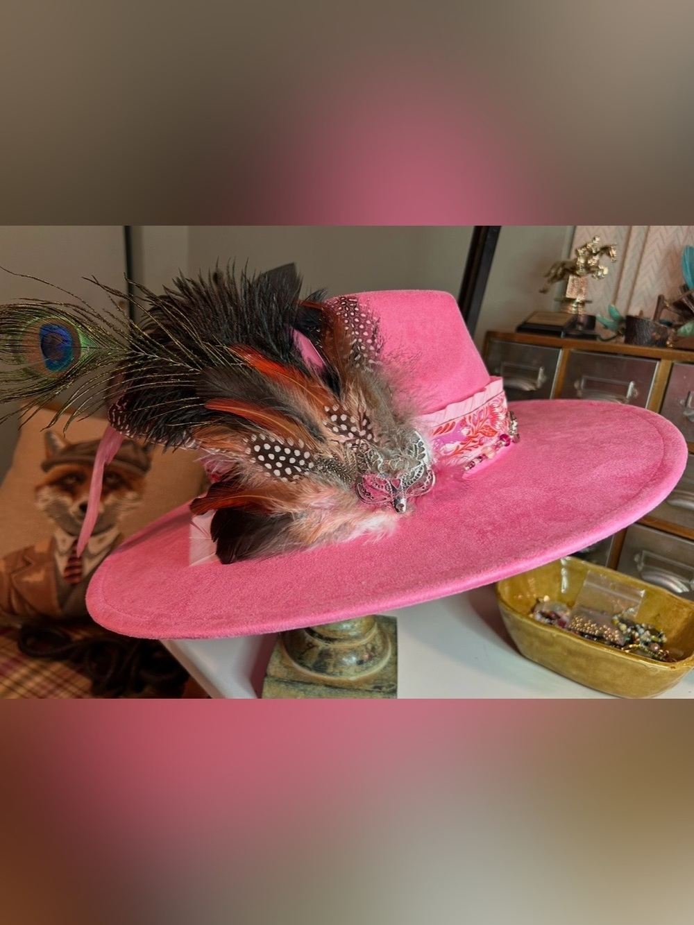 Fox 🦊 accent Feather Hat Pin - Pink & Black Accent